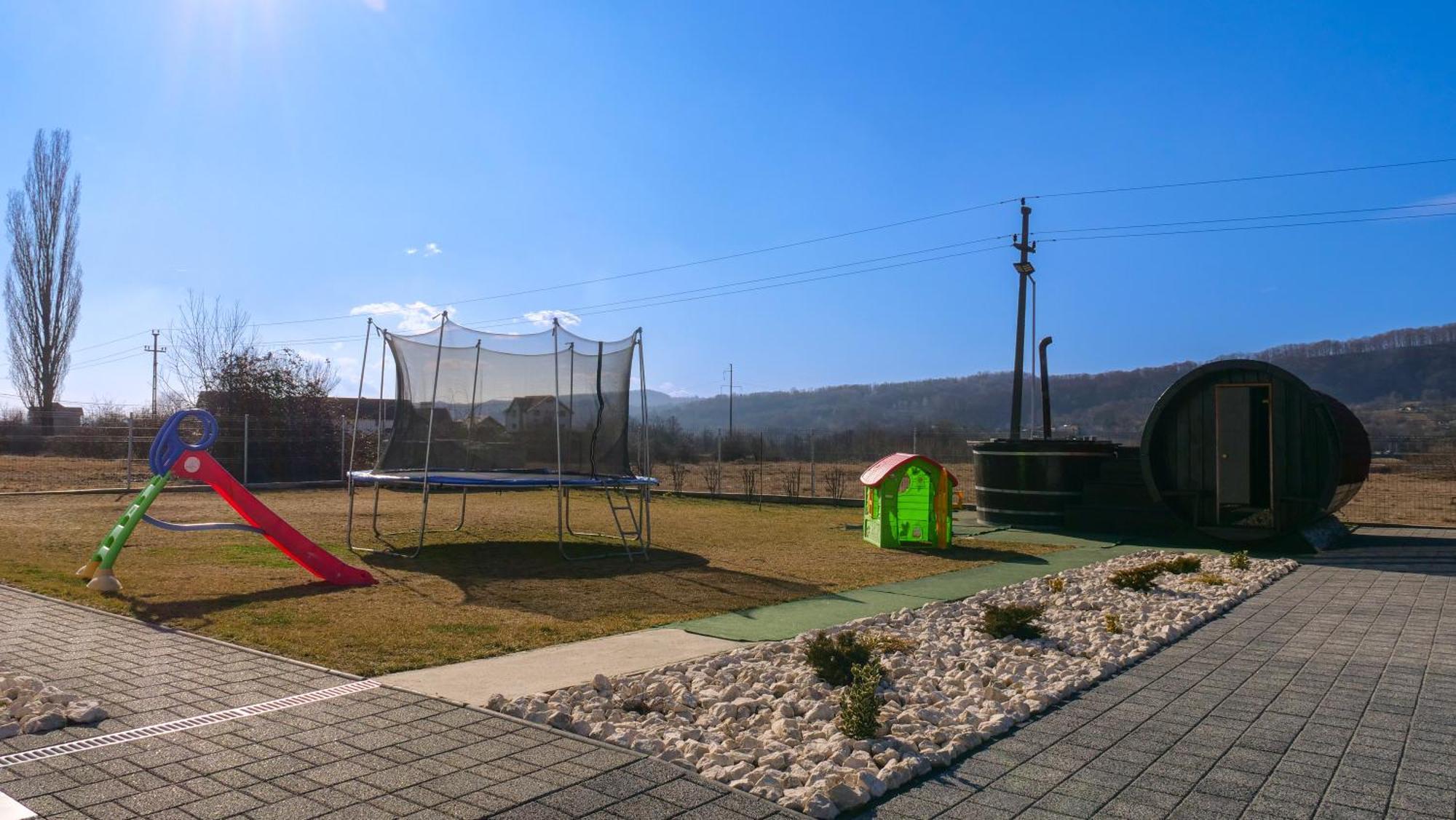 Casa Ambientt Curtea de Argeş Exterior foto